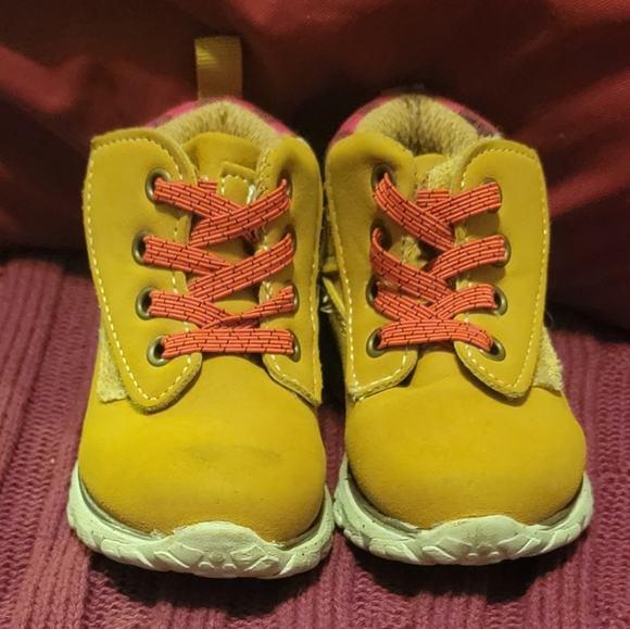 Wonder Nation Toddler Size 4 "Work Boots" - Picture 1 of 4